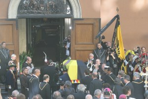 ottovonhabsburg-begrabnis-neuermarkt_anklopfzeremonie