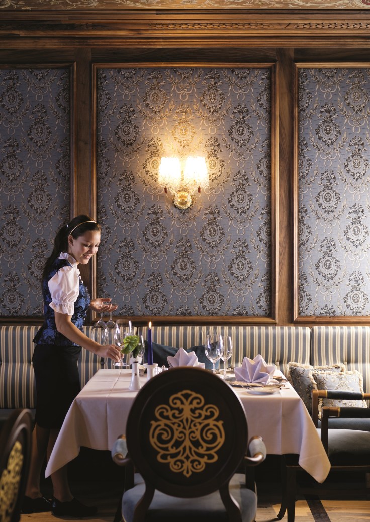 gedeckter_tisch_in_der_kaiserstube_c_no_limit_fotodesign_trofana_royal_0