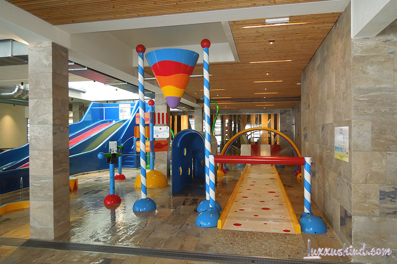 01130_2017-12-09_GOSAU_CoolpixS8200IMG5907_Pressereise-Dachsteinkönig_schwimmhalle