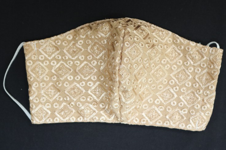 05002_2020-04-15_WIEN_Eos80dIMG0980_Rieger-MnsMasken_maske