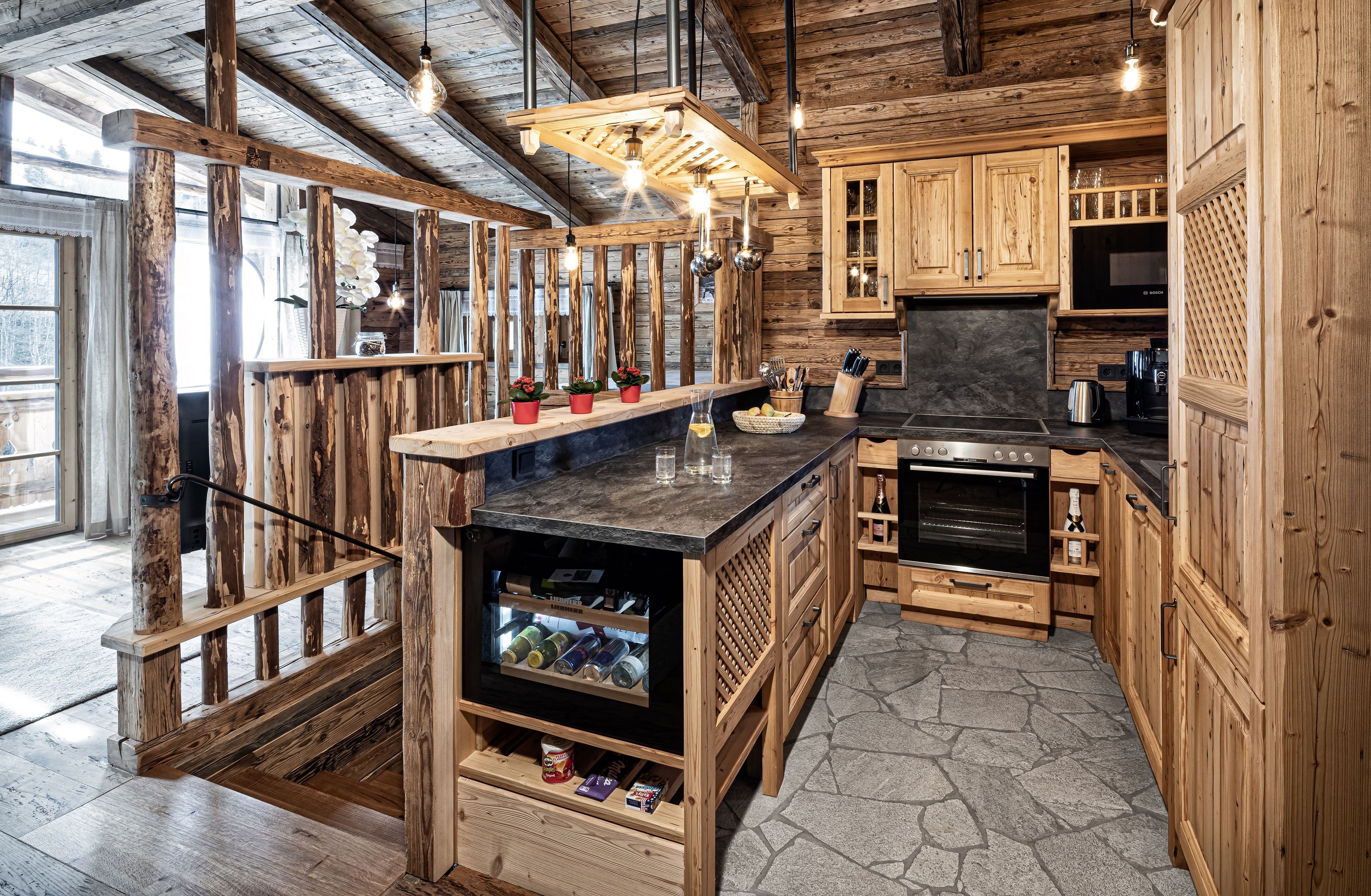 Prechtlgut kueche_im_traditionellen_stil_im_chalet_prechtlgut